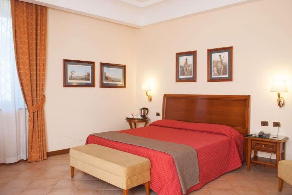 Le Cheminee Business Hotel Napoli Δωμάτιο φωτογραφία