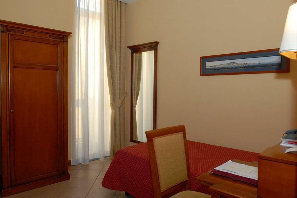 Le Cheminee Business Hotel Napoli Δωμάτιο φωτογραφία