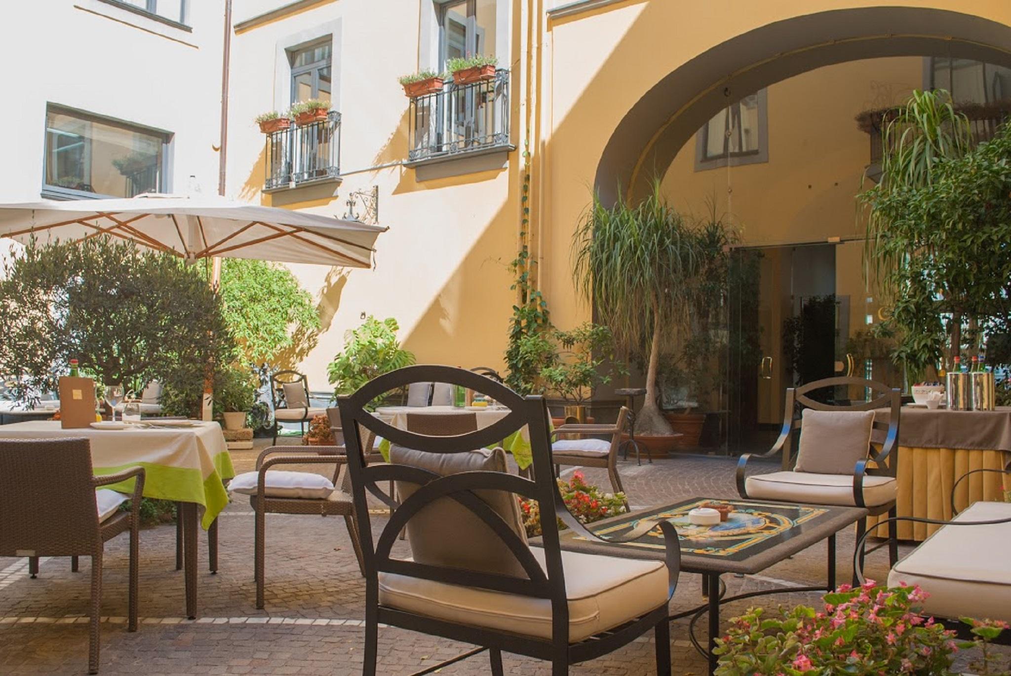 Le Cheminee Business Hotel Napoli Εξωτερικό φωτογραφία
