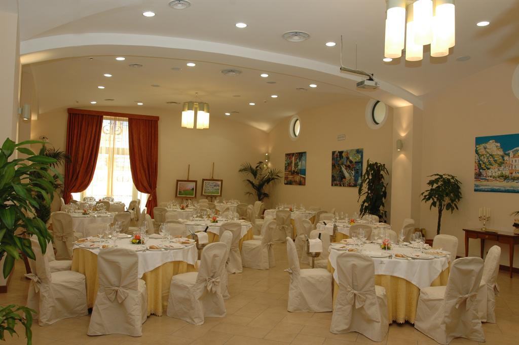Le Cheminee Business Hotel Napoli Εξωτερικό φωτογραφία